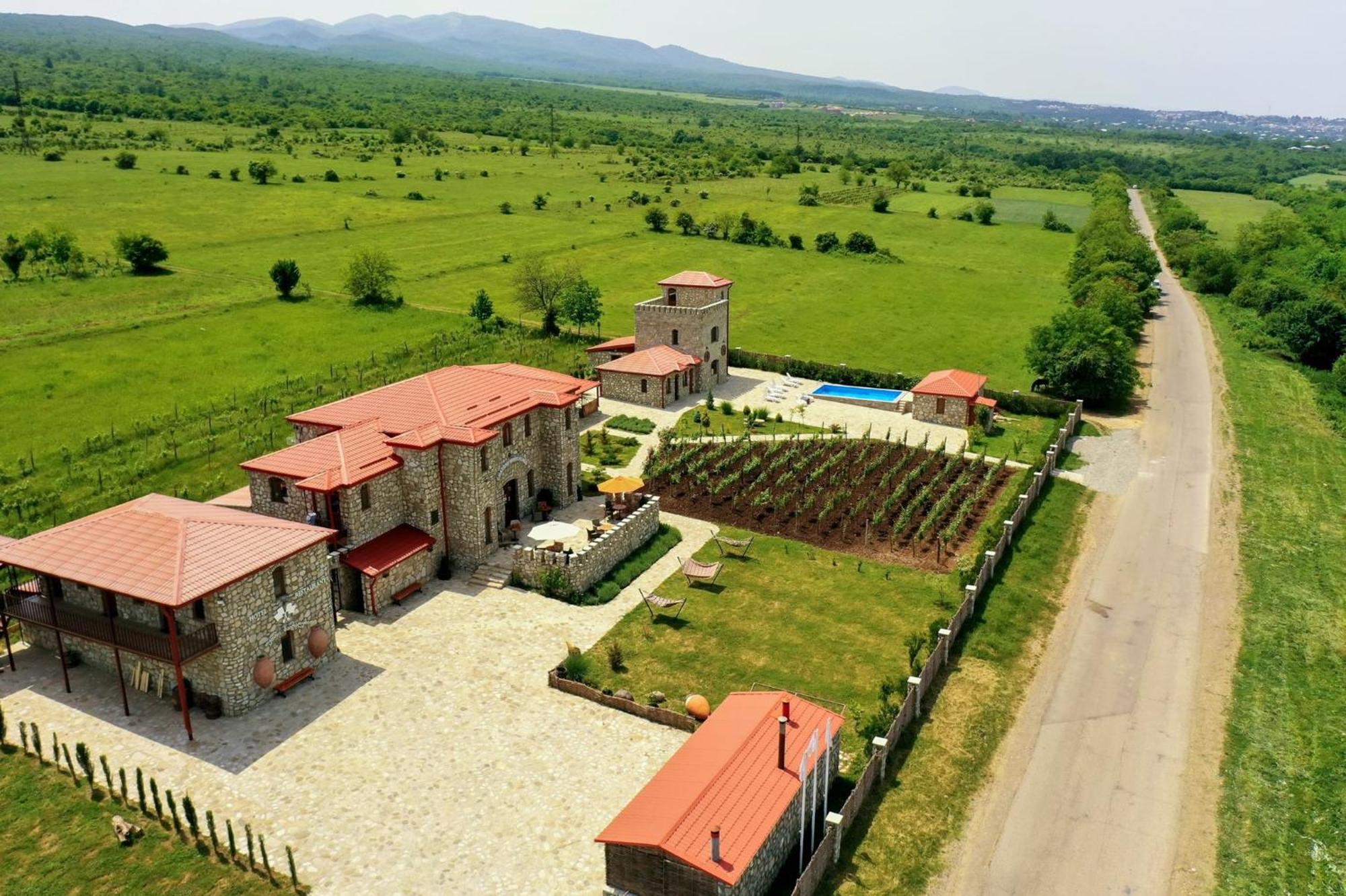 Chateau Tetri Bairagebi White Flags Kisiskhevi Exterior foto